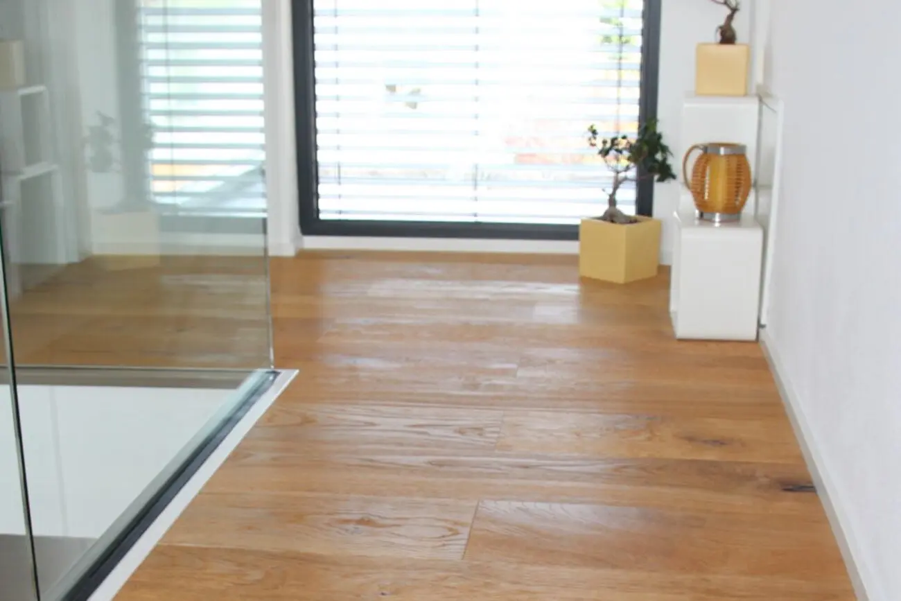 Parkettboden in der Galerie von Blickfang